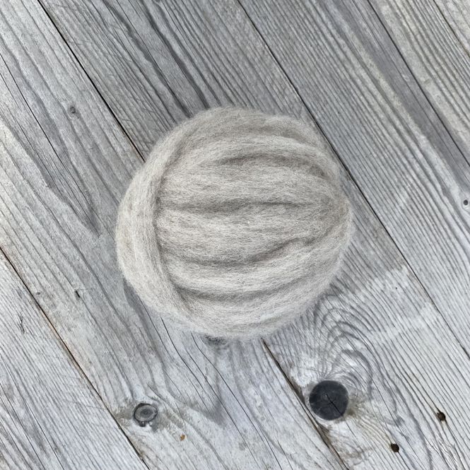 Hovedbilde Kardebånd Grå trøndersau - Lys grå