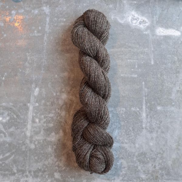 Følgesvenn - Mellomgrå