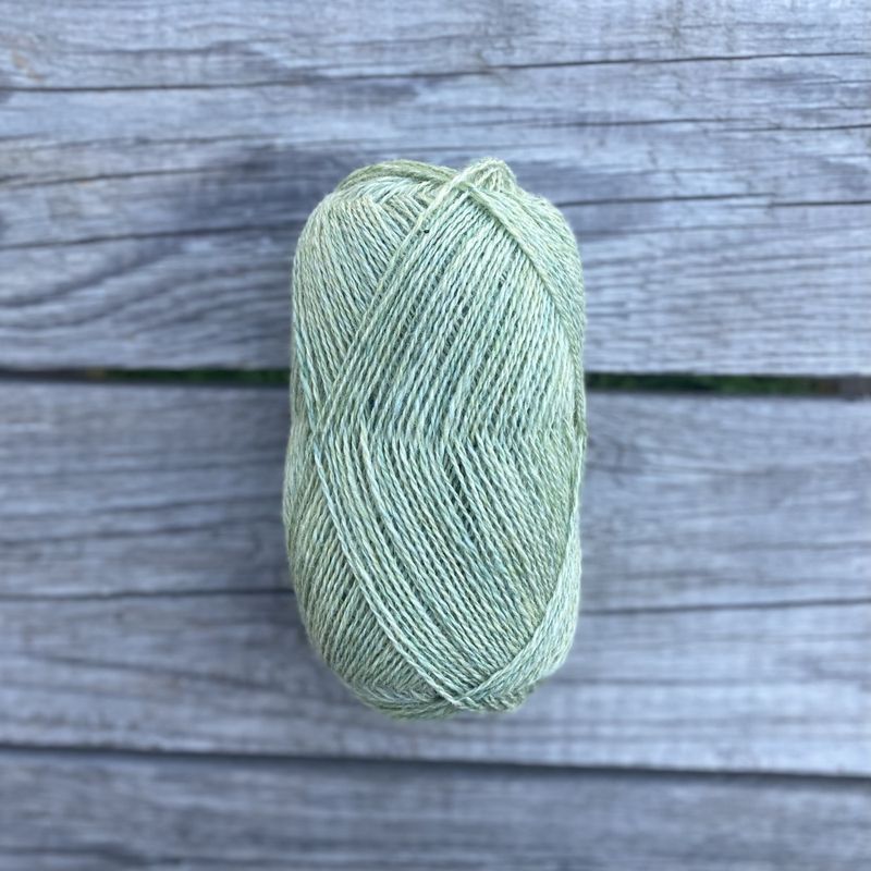 Strikkepakke - Småruta lue