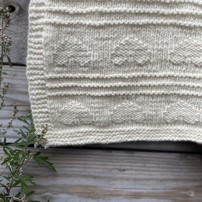 Strikkepakke - Hjertevarm babyteppe